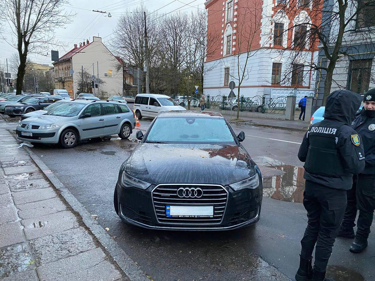 У Львові водій «Audi» збив 98-річного пішохода. Чоловік - у реанімації