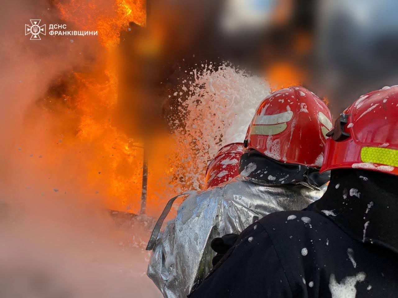 Люди без тепла, школи – на «дистанційці»: відомі наслідки обстрілу Бурштину на Прикарпатті
