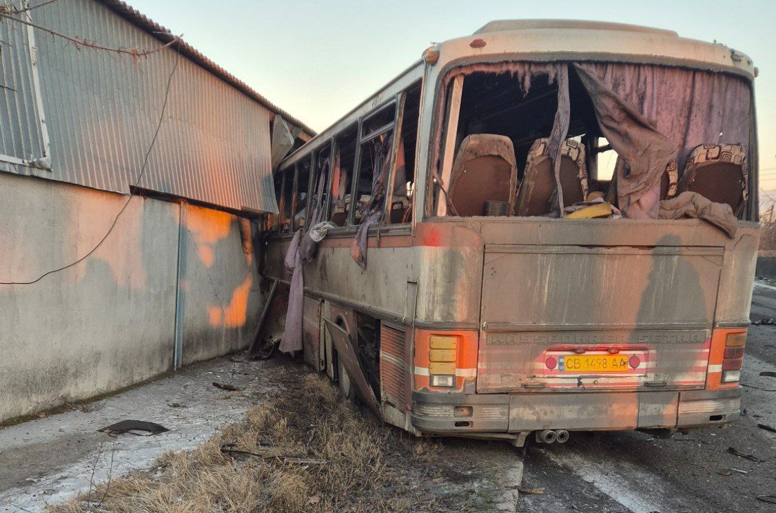 Росіяни атакували автобус із шахтарями на Дніпропетровщині:12 загиблих (ФОТО)