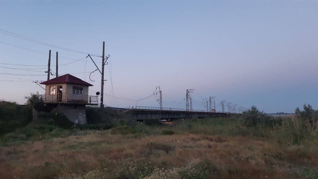 Росіяни заявили про ракетну атаку по Чонгарському мосту. ЗСУ підтвердили. Оновлено (від 18:04)