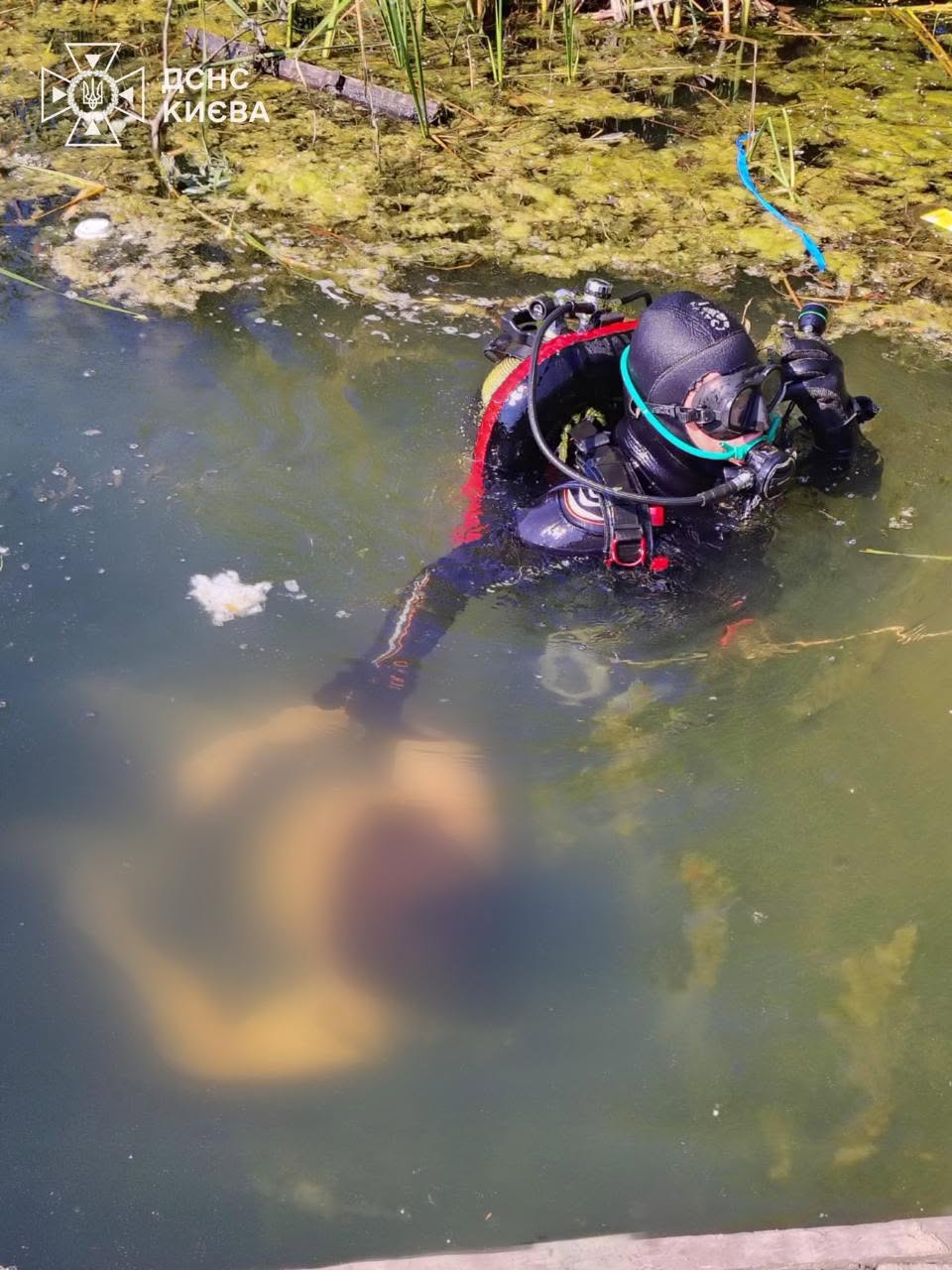 У Києві з водойми дістали тіло підлітка: Що сталося