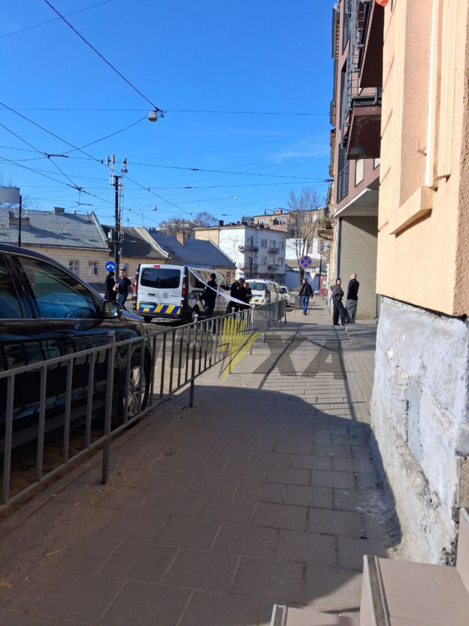 У Львові поблизу центру пролунали вибухи: перше фото