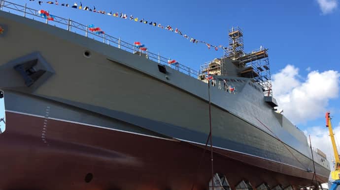 Морський бій триває: українські дрони підбили корабель «Сергій Котов»