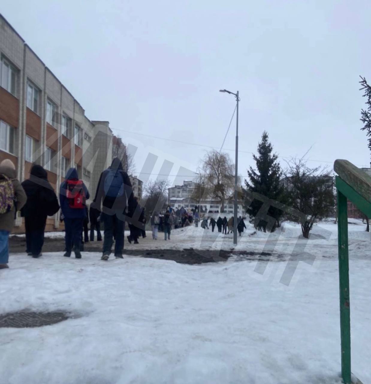 У Львові та області повідомили про замінування кількох шкіл: дітей евакуювали