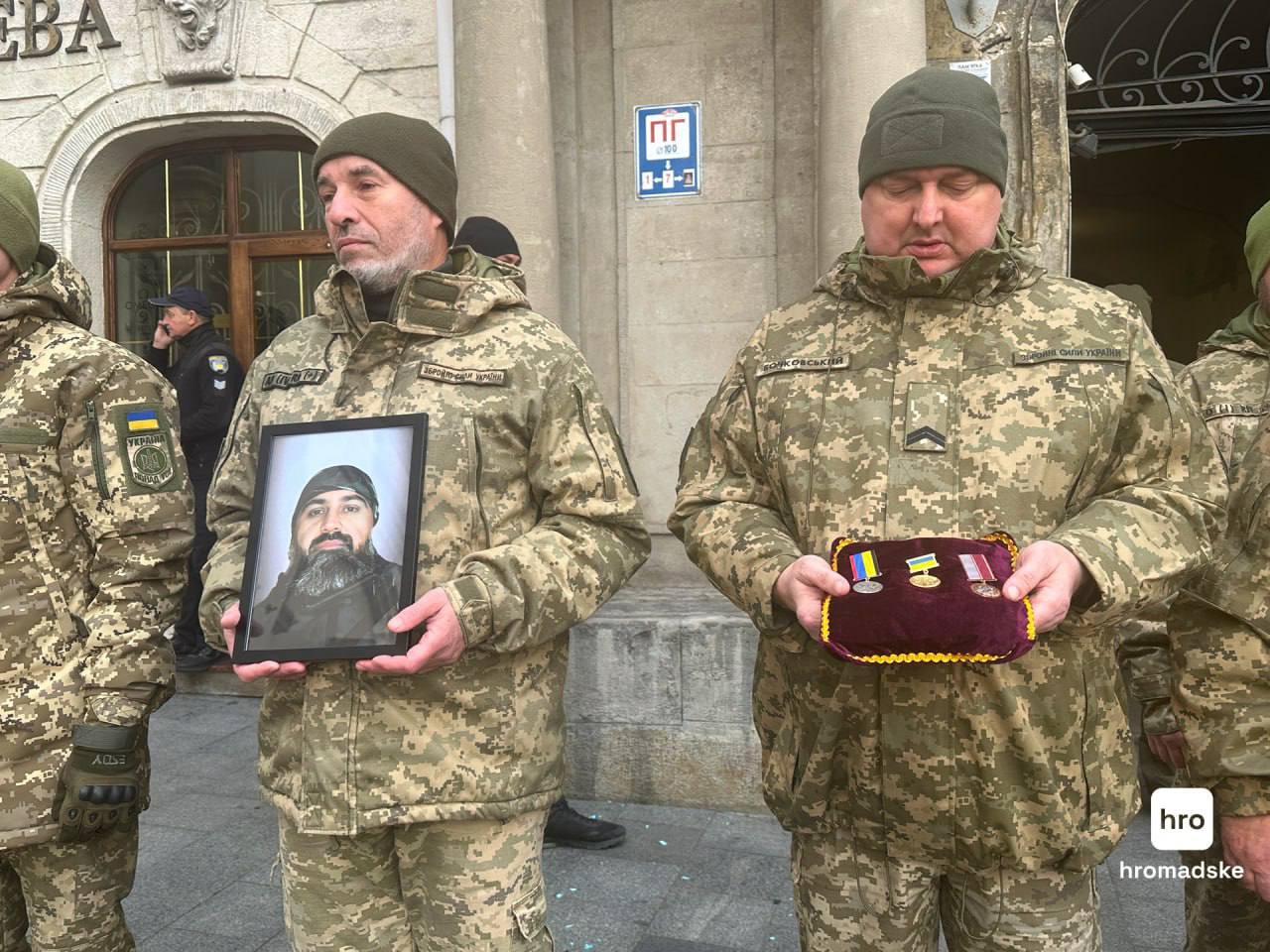 Сьогодні Львів прощається з убитим ветераном АТО та військовим ТЦК Юрієм Бондаренком (відео)