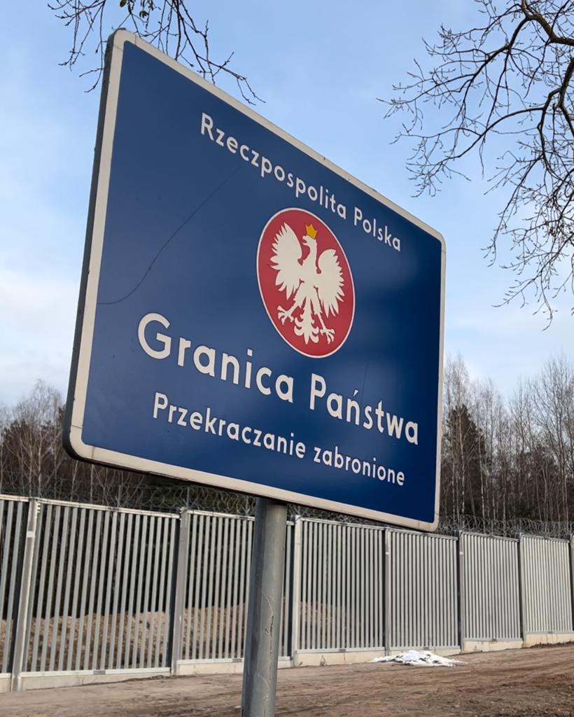 Побудували понтони. Як білоруси на кордоні з Польщею переправляють нелегалів