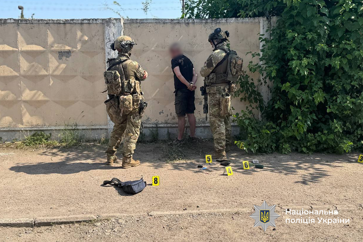 У Черкасах чоловік погрожував працівникам ТЦК підірвати гранату