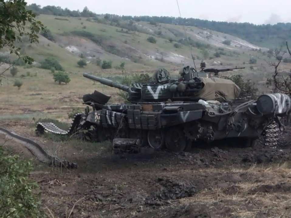 Миколаївські десантники спалили п'ять танків та вцілілих окупантів взяли в полон