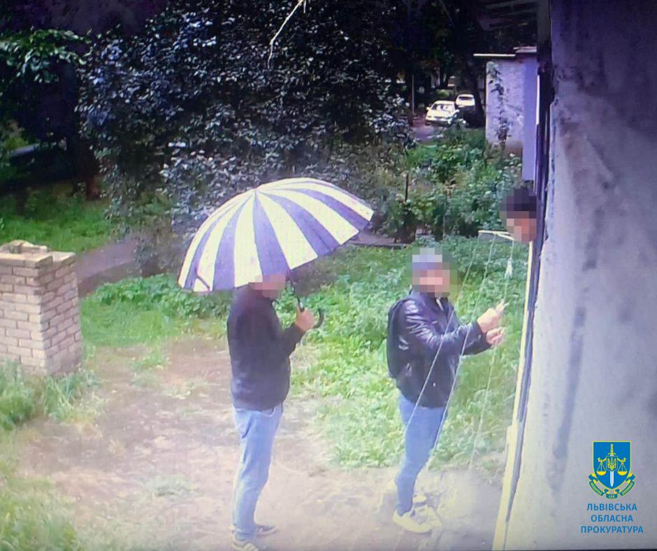Наркотики з балкону. Львів'янин організував «домашній бізнес»