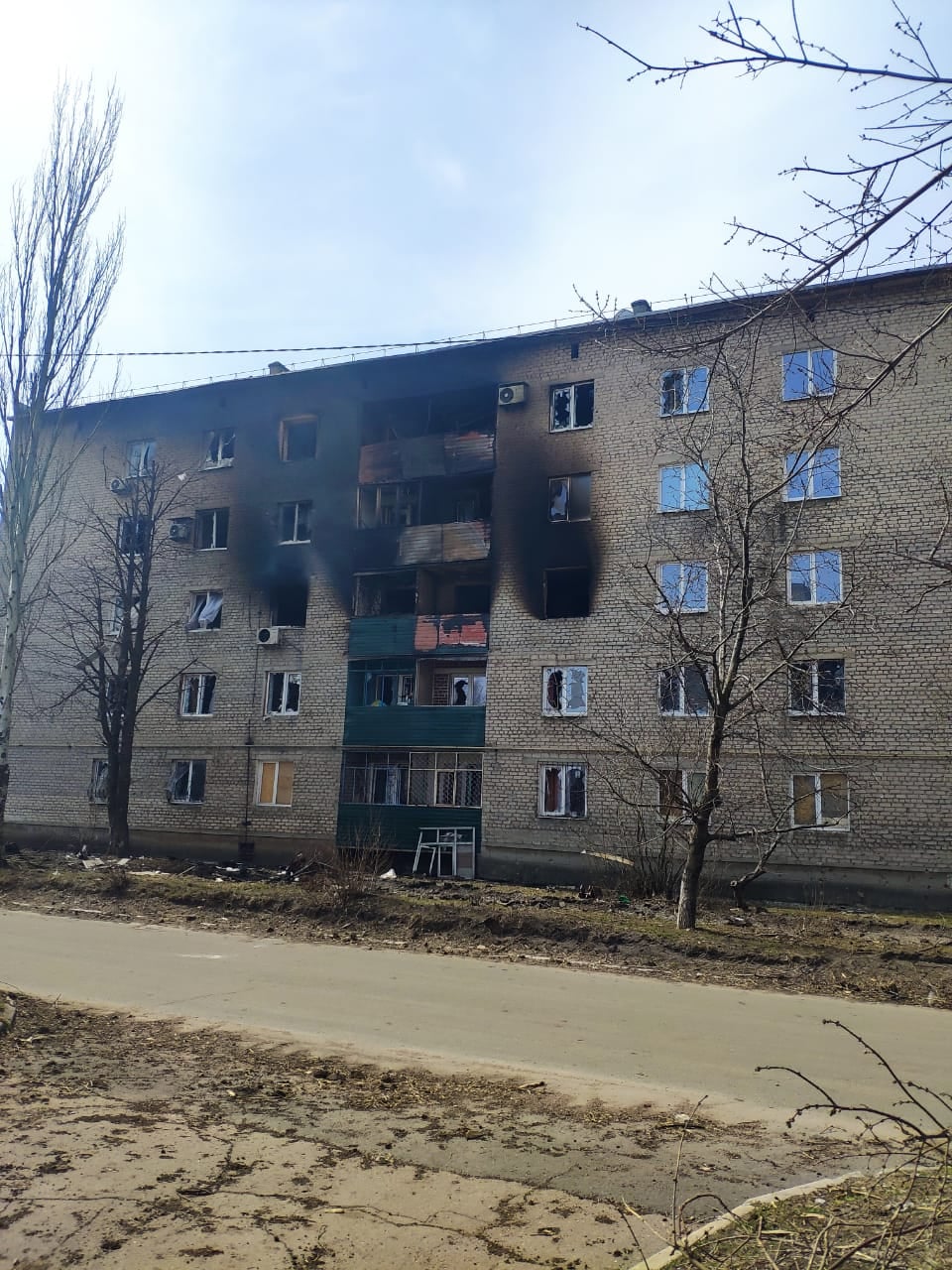 Загарбники обстріляли Мар’їнку фосфорними снарядами