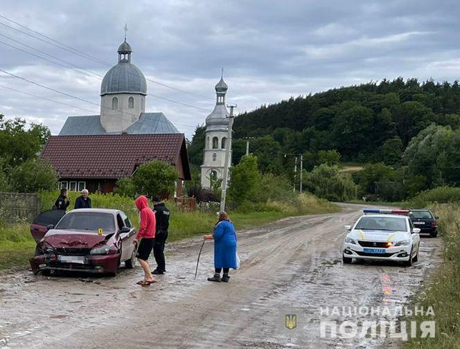 Через п'яного водія на Львівщині постраждали двоє дітей