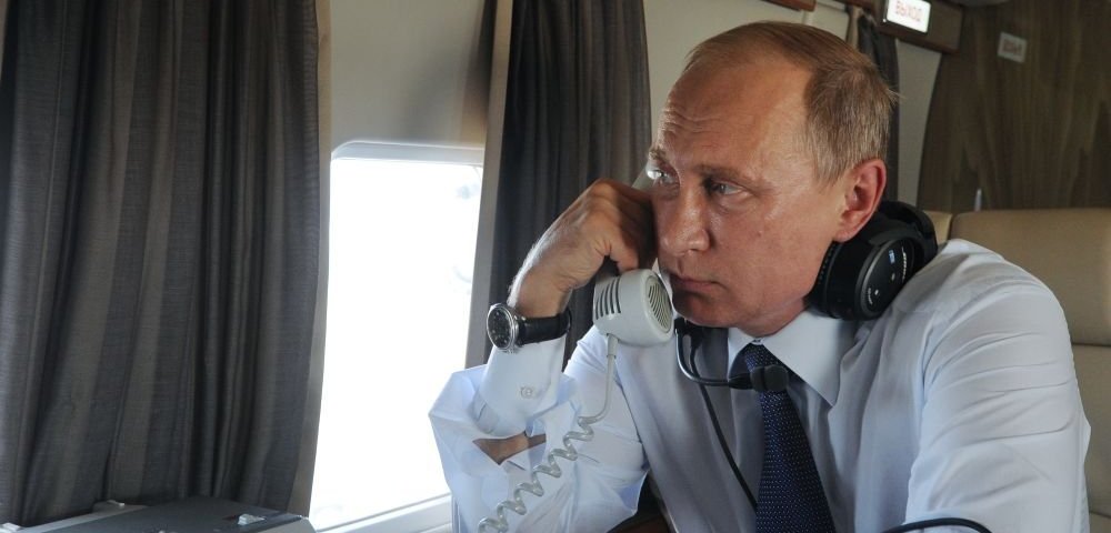 У Росії заявили, що вертоліт Путіна потрапив під атаку дронів на Курщині