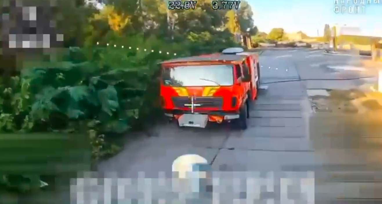 Росія вдарила дроном по рятувальниках: з'явилося відео