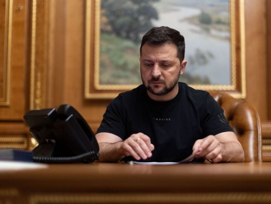Складні питання: мобілізація і ротація. Зеленський провів Ставку