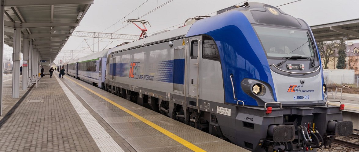 Польська залізниця скасовує потяги Львів – Перемишль