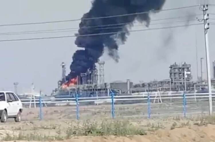 У Ростовській області горить завод, який належить Медведчуку. Це удар безпілотника-камікадзе