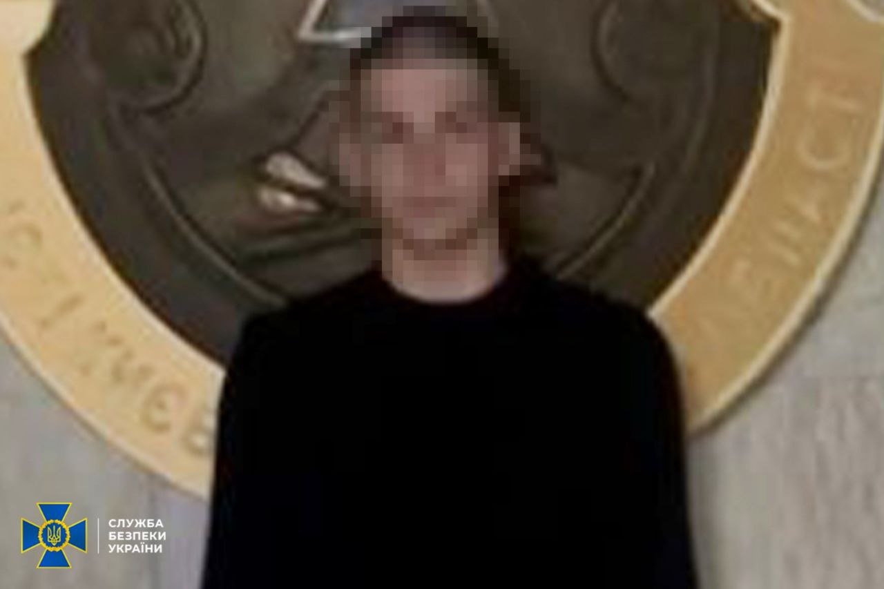 У Києві 16-річний агент ФСБ спалював військові автівки