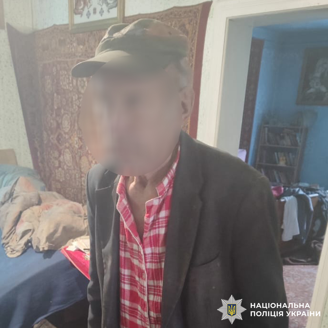 Вдарив сокирою по голові: на Львівщині пенсіонер намагався вбити свого родича (фото)