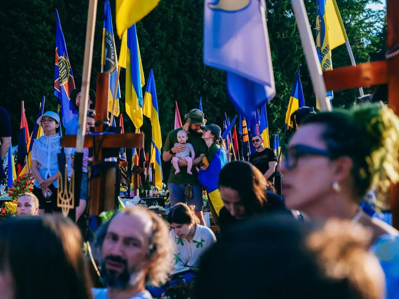 Фото з кладовища у Львові здобуло нагороду The Guardian