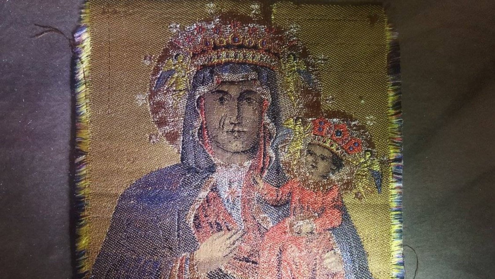 До музею на Львівщині передали старовинну ткану ікону з Польщі