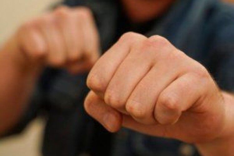36-річний львів’янин побив матір, а потім напав на поліцейського