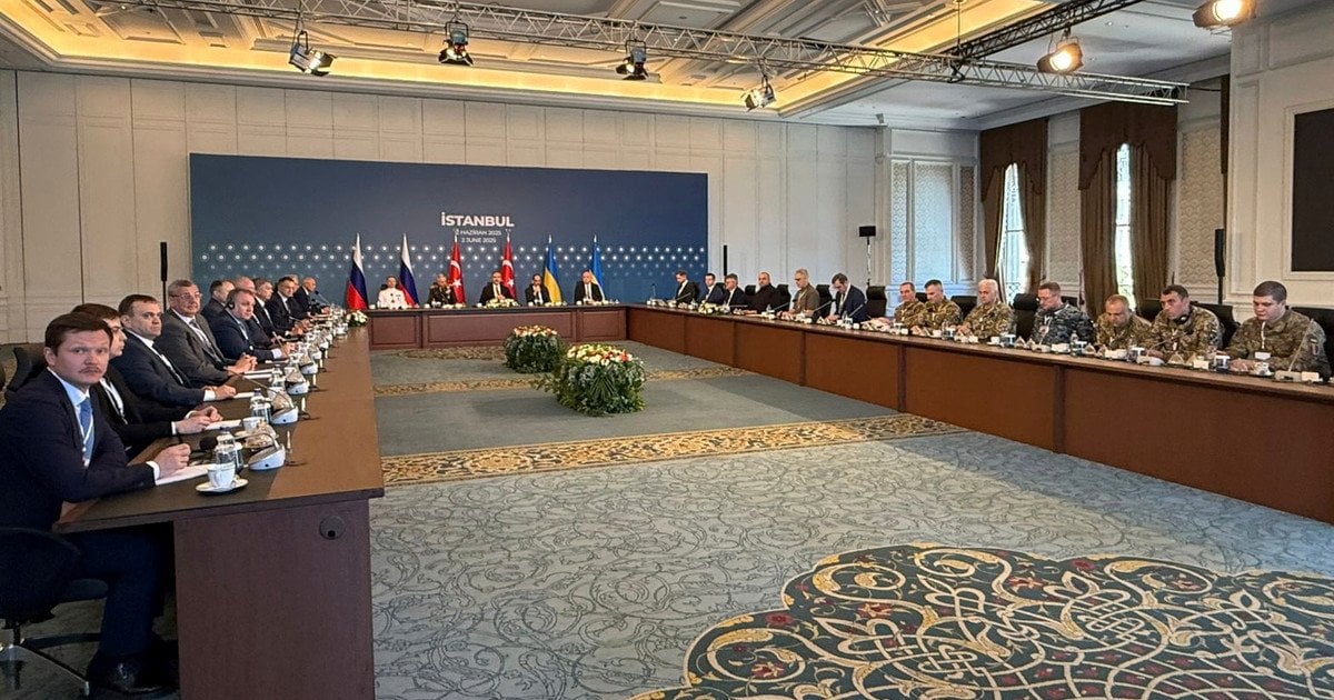 Україна сформувала делегацію для переговорів із Росією у Стамбулі: деталі