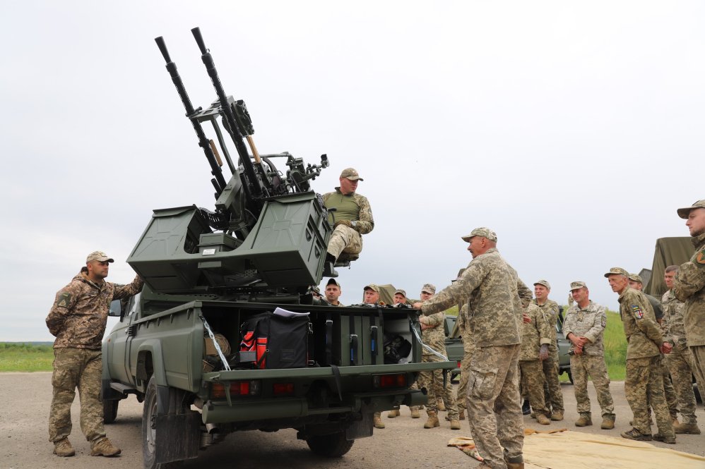 Українські військові отримали чеські зенітні установки MR-2 Viktor для Повітряного командування «Захід»