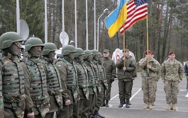 Відновлення військових навчань в Україні: чи розглядають у НАТО такий варіант