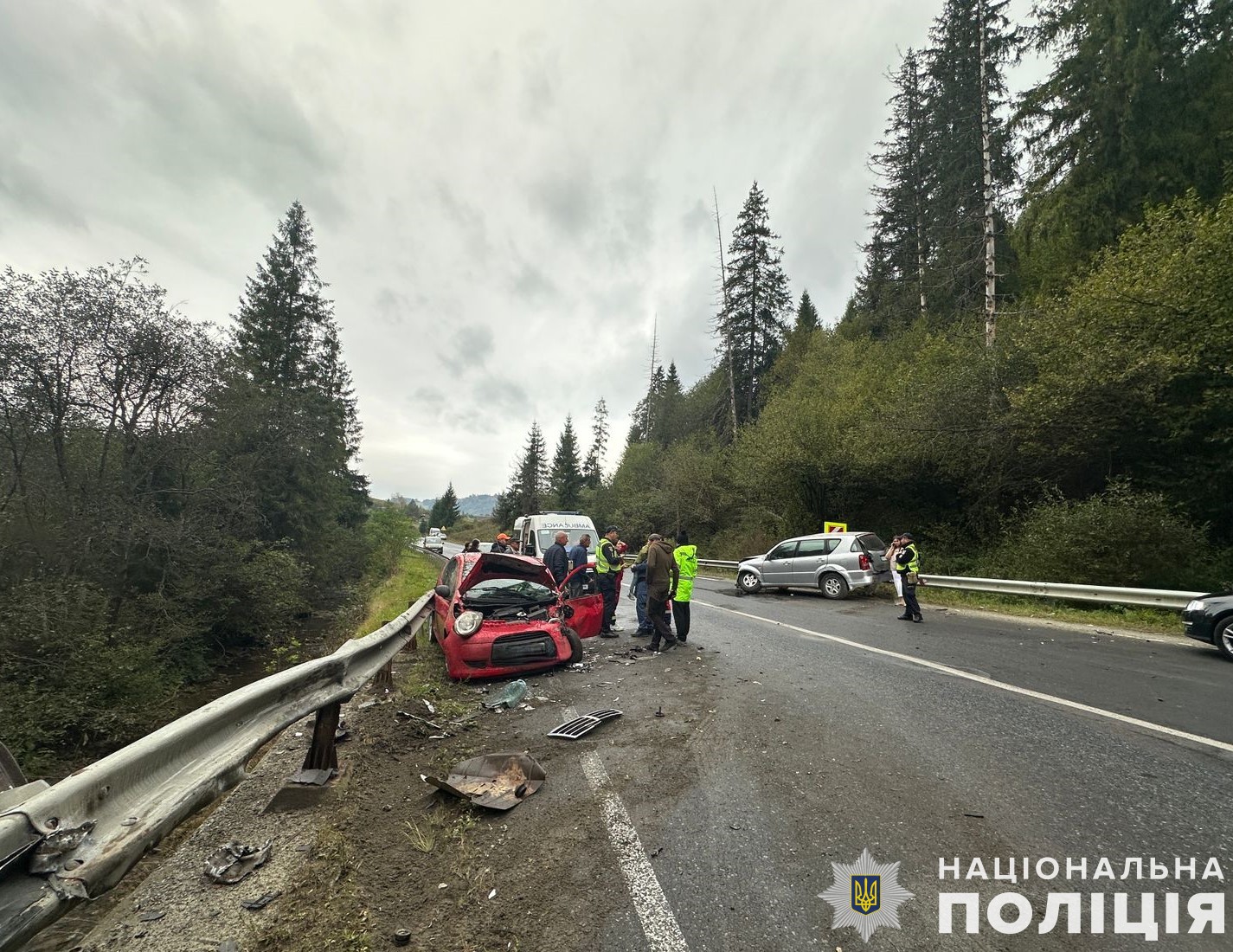 На Львівщині 21-річна водійка авто влетіла у відбійник: деталі моторошної ДТП