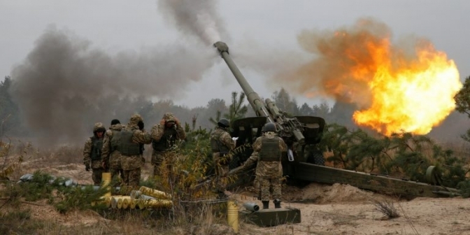 Окупанти масовано обстрілюють території сходу та півдня. Воєнні зведення за регіонами