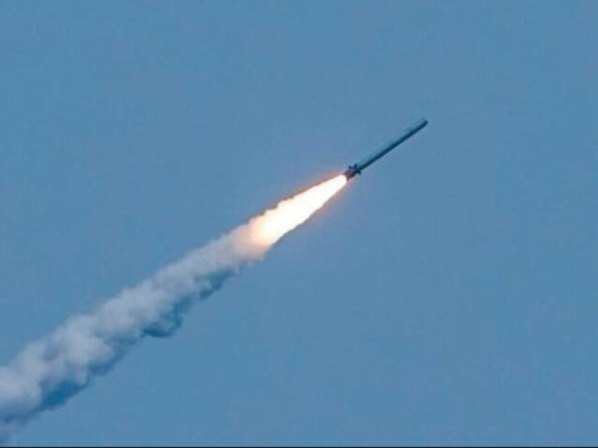 Хмельниччина: внаслідок нічної атаки пошкоджено дитячий табір та приватні будинки