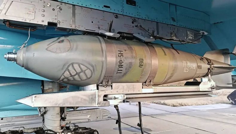 Замість масованих ракетних атак, битимуть "Шахідами" та авіабомбами, - нова тактика РФ