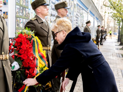 Глава уряду Литви прибула з візитом до Києва