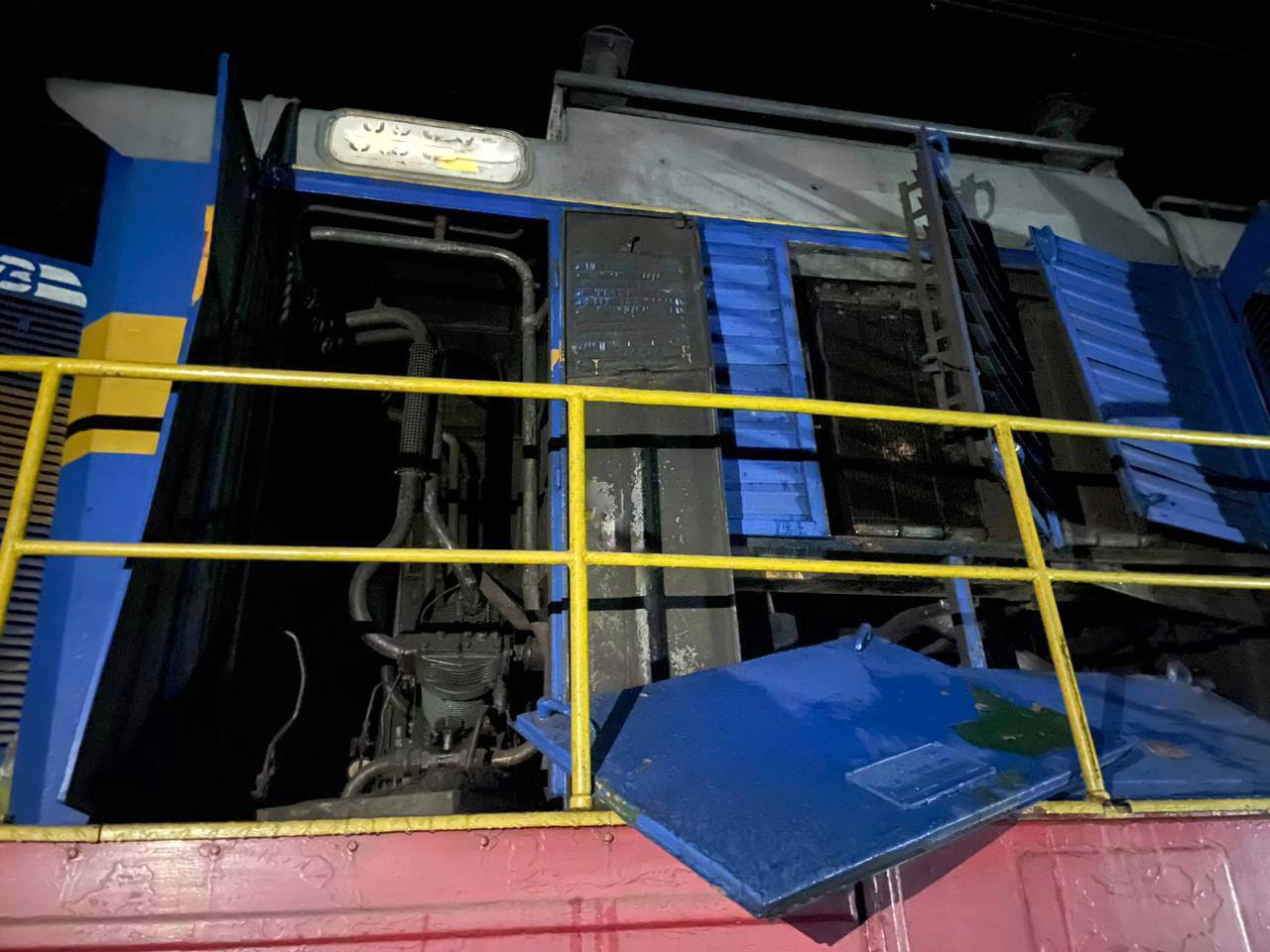 Росія вдарила по залізничній станції на Харківщині: фото наслідків