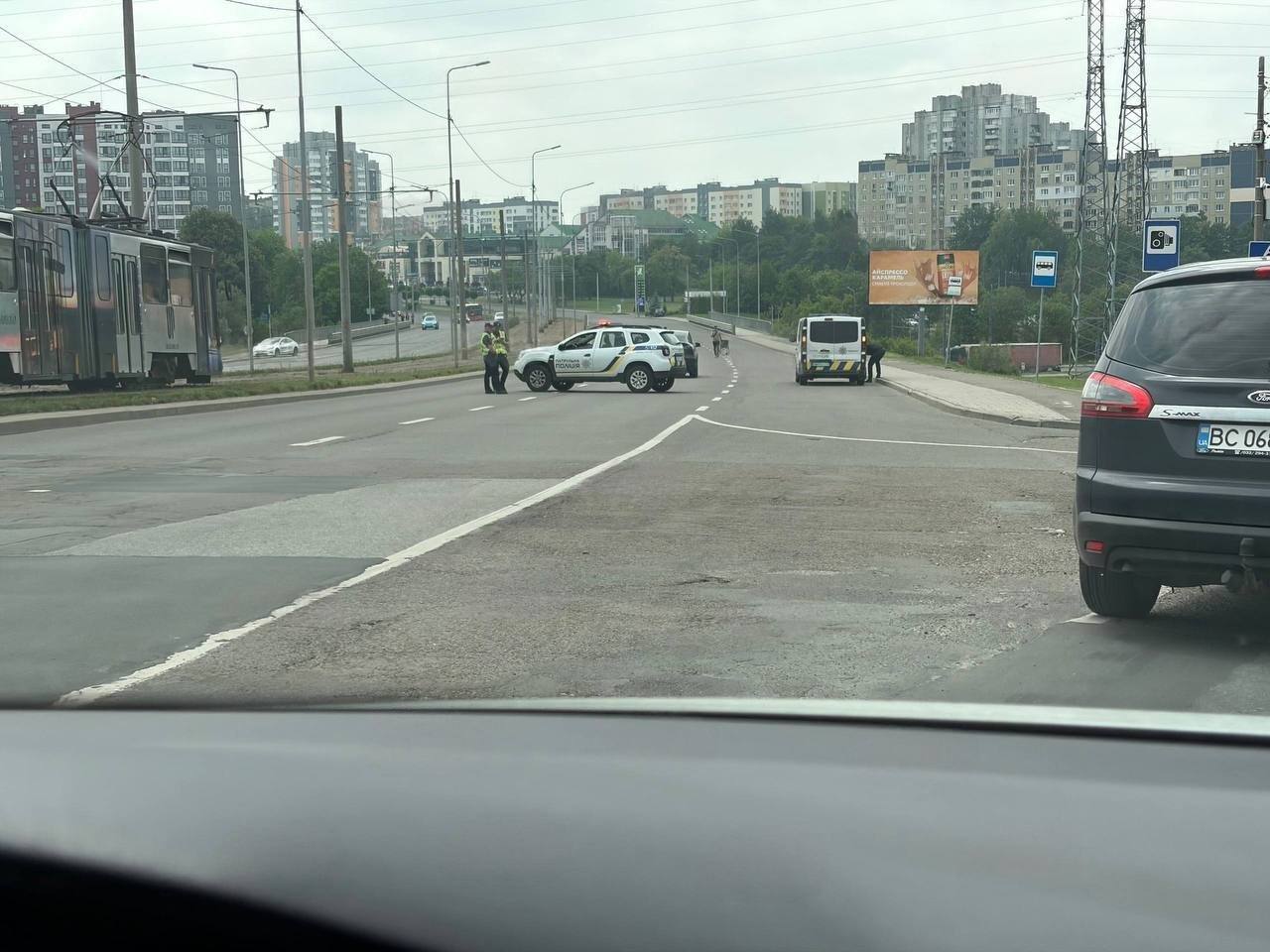 У Львові раптом перекрили Сихівський міст: що сталося