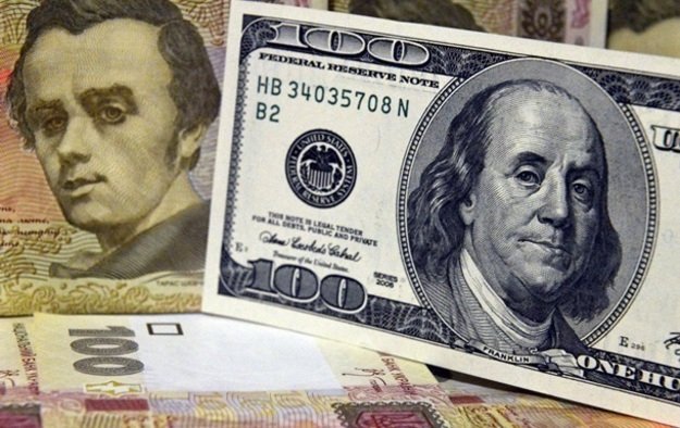 НБУ встановив офіційний курс гривні на 4 жовтня. Скільки коштують долар і євро