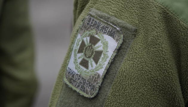 На Закарпатті чоловік намагався підкупити прикордонників, щоб виїхати за кордон