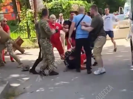 Бійка між ТЦК та "швидкою" в Одесі: медики розкрили деталі конфлікту