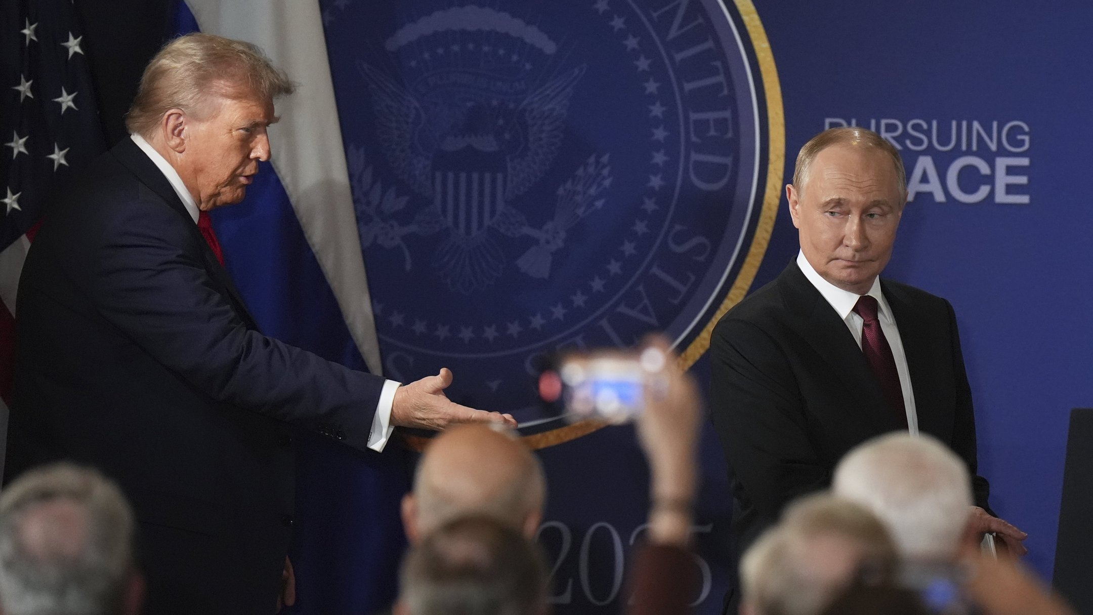 Путін у розмові з Трампом запропонував, щоб Україна віддала Донеччину в обмін на  Запоріжжя та Херсон, - WP