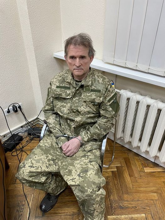 Медведчук знову в кайданках: СБУ провела спецоперацію. Оновлено