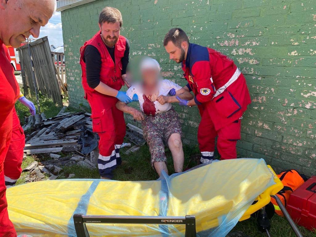 На Київщині пошкоджено десятки будинків, є постраждалі. Наслідки удару РФ