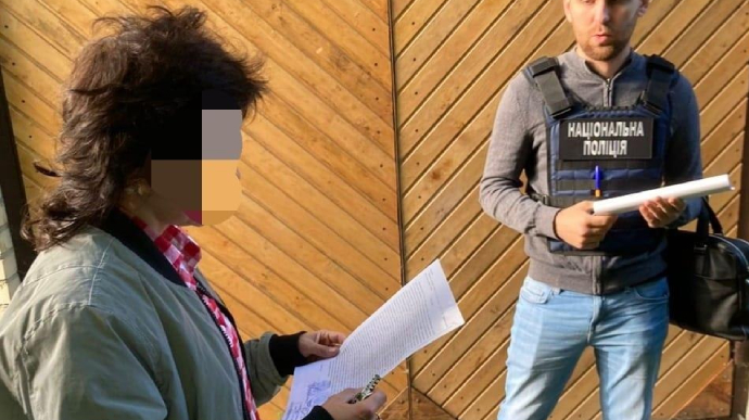 Мешканка Ірпеня наводила окупантів на будинки заможних сусідів для грабежу