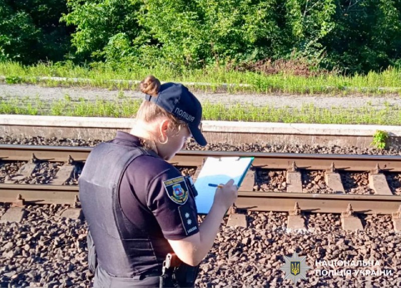На Київщині поїзд збив жінку на смерть