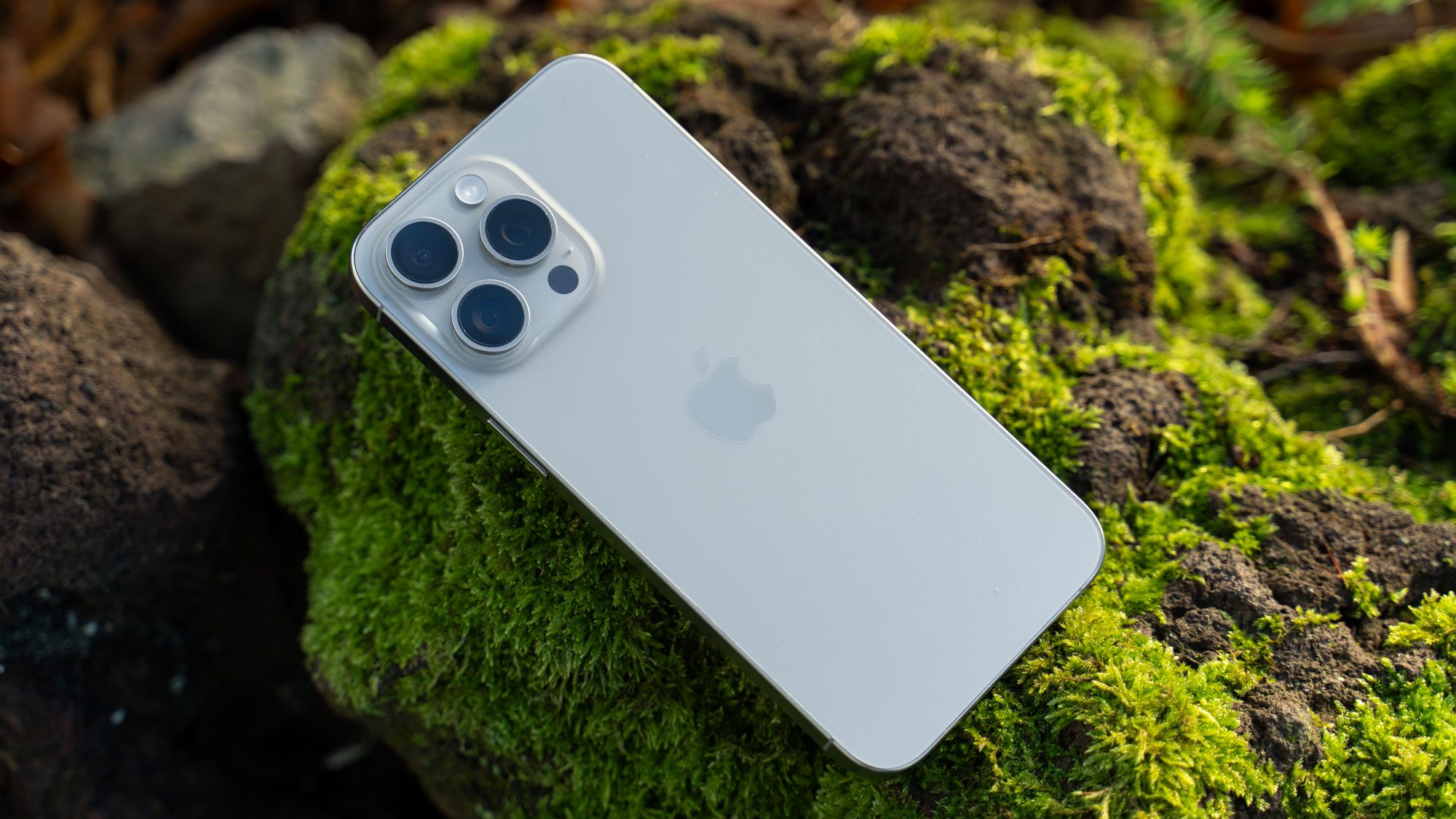 Міняв iPhone на майонез: 38-річний шахрай сяде в тюрму на шість років за таку "схему"