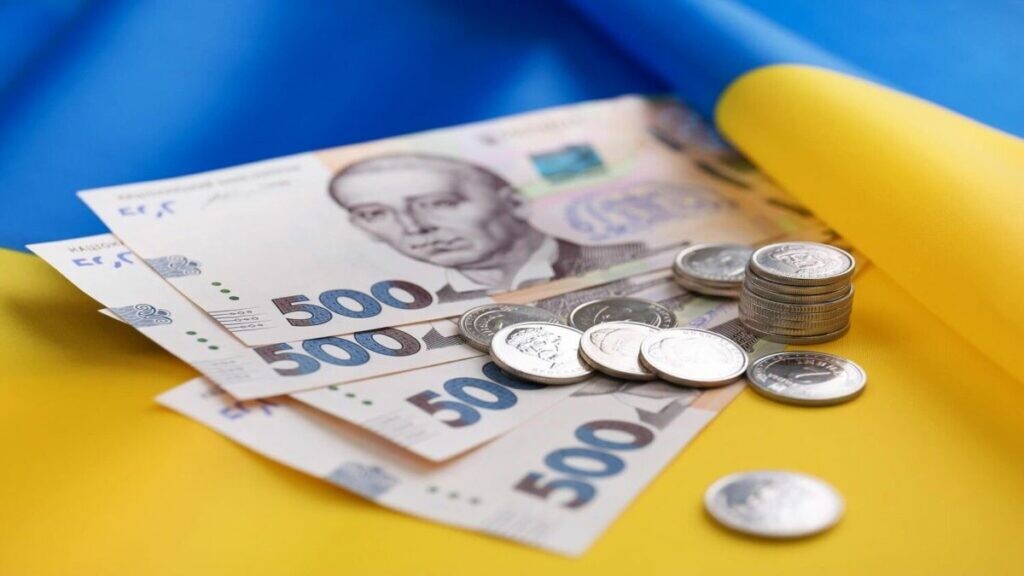 Зарплати українців скоротяться більш ніж на чверть – НБУ