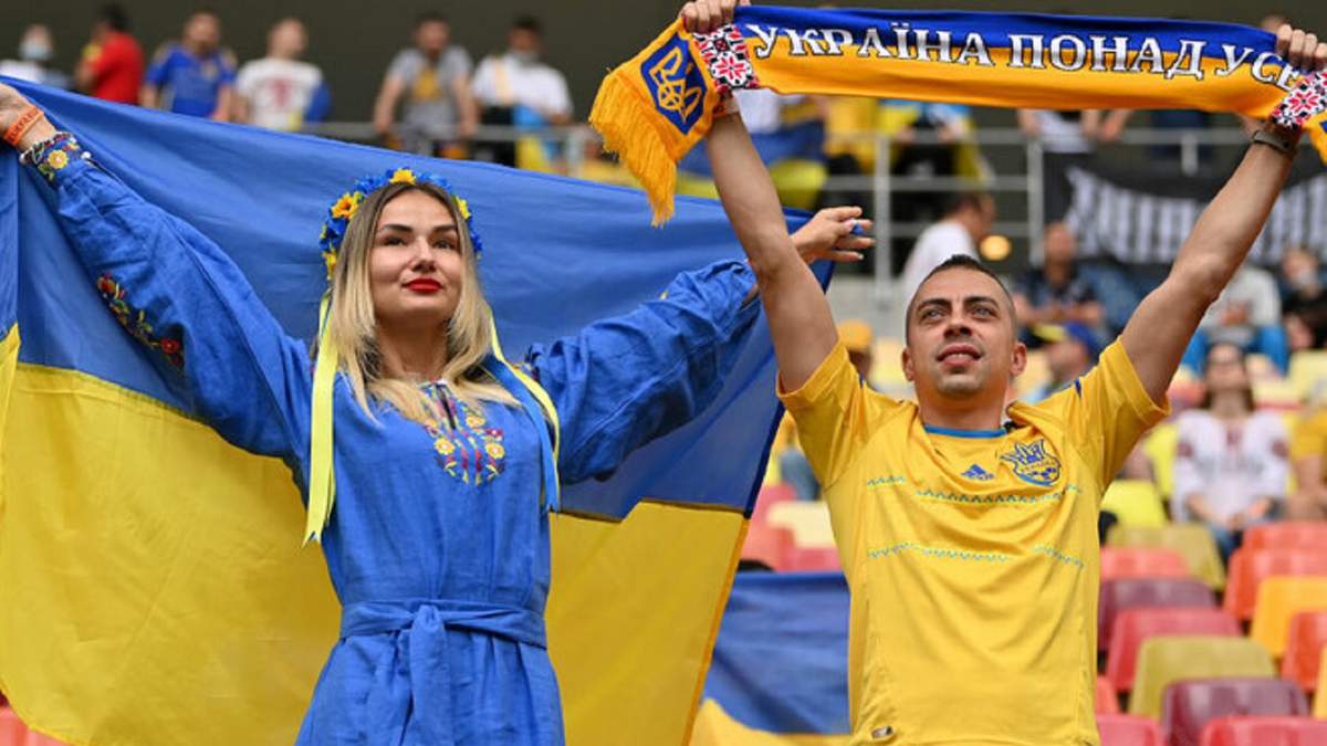 На футбольному матчі в Боснії дозволили українських уболівальників, але небагато