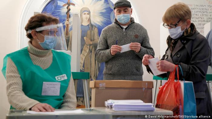 Партія Саакашвілі програла вибори майже в усіх регіонах Грузії, крім одного