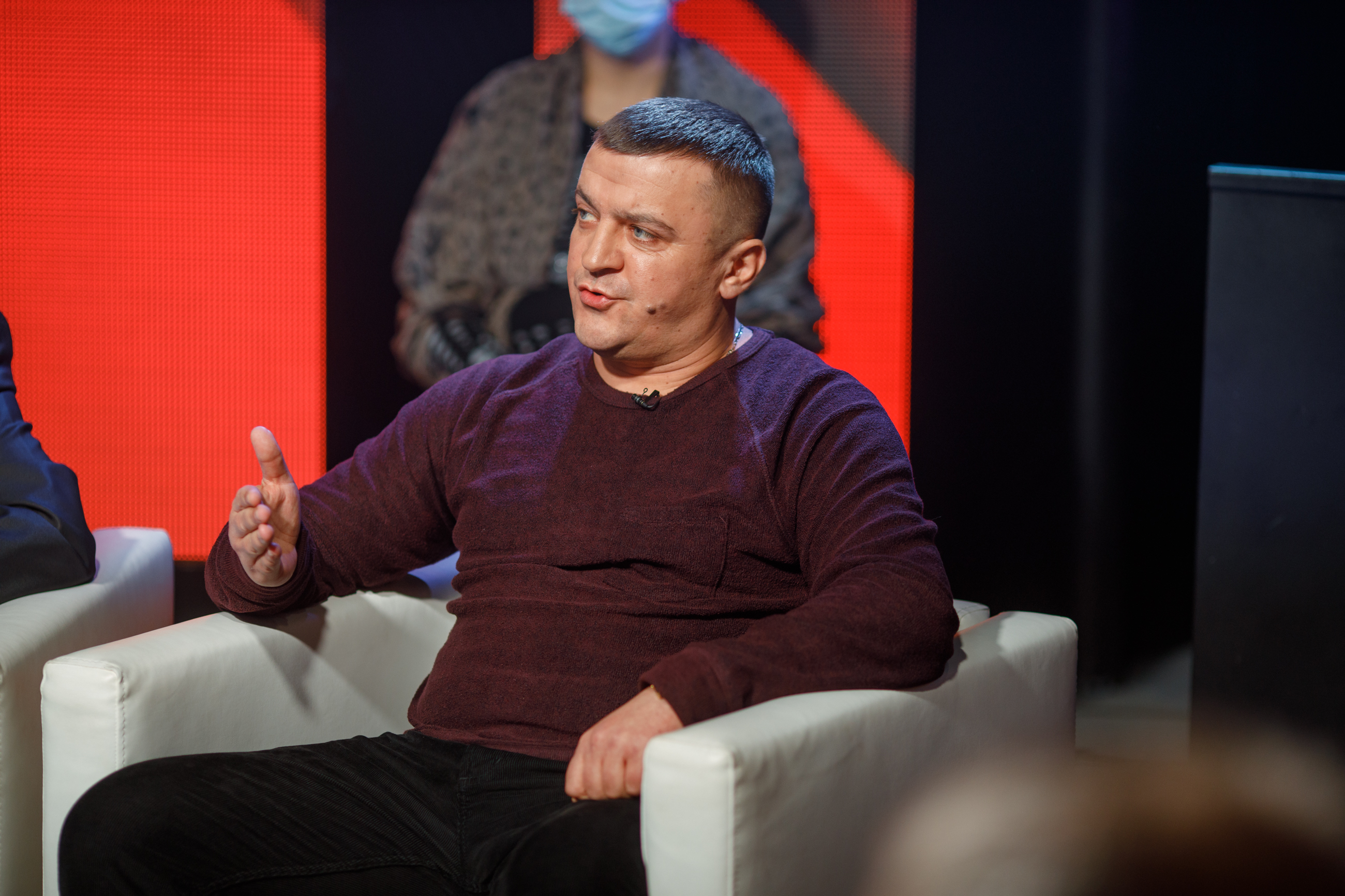 Нам пропонують стайні, - командир «Аратта» про приміщення на Львівщині для добровольців