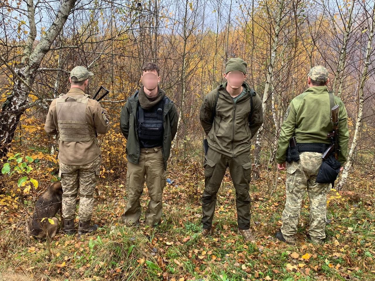 Чотири дні блукали в горах: двоє чоловіків намагалися потрапити в Словаччину