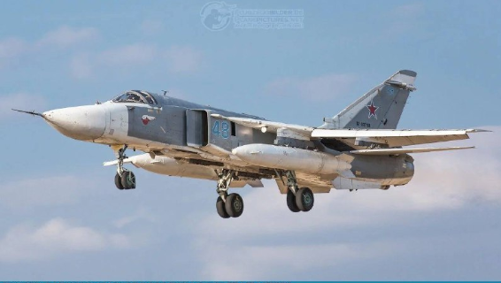 Українські воїни показали збитий під Бахмутом російський Су-24М